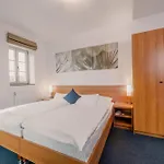 4 4* Jizerka