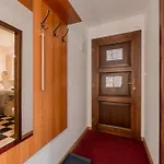 Hotel 4